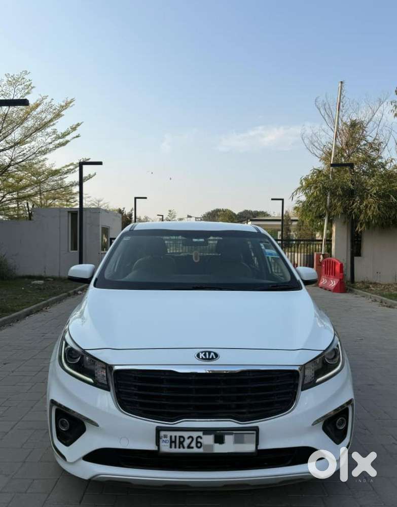 Kia Carnival Premium, 2020, Diesel