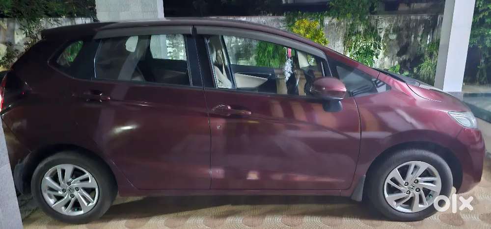 Honda Jazz 2017 Petrol 100000 Km Driven