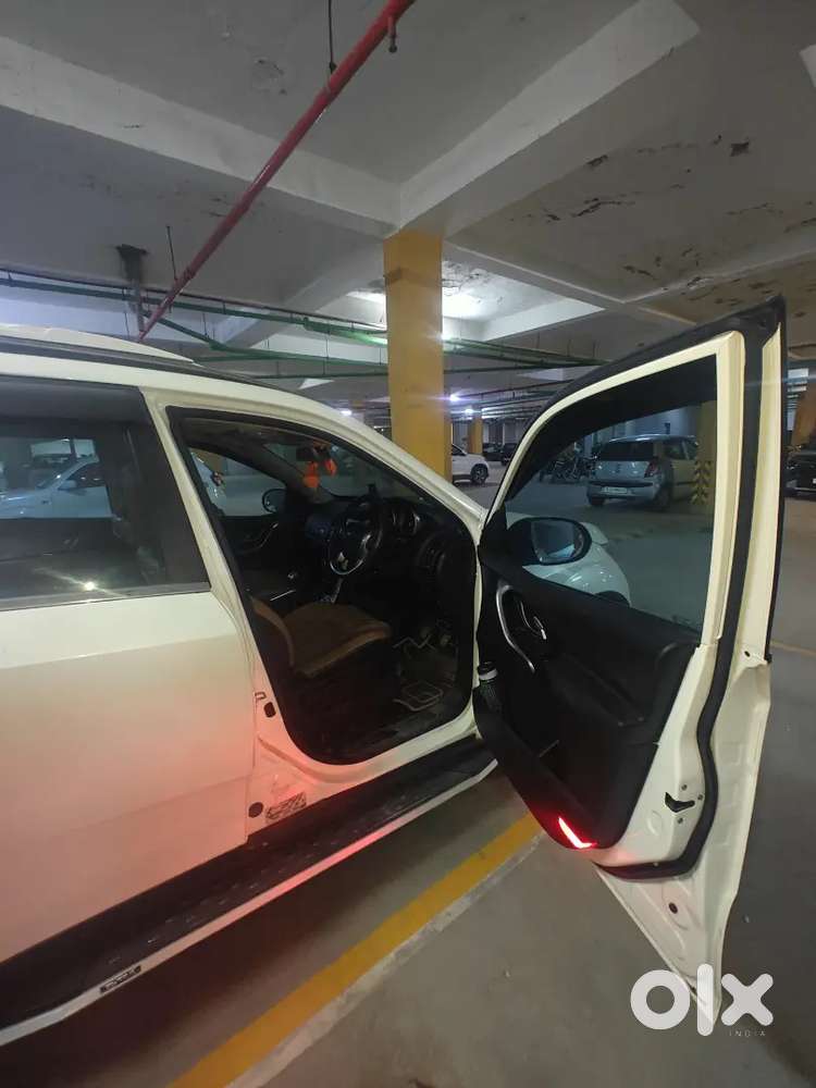 Mahindra Xuv500 2021 Diesel 80000 Km Driven