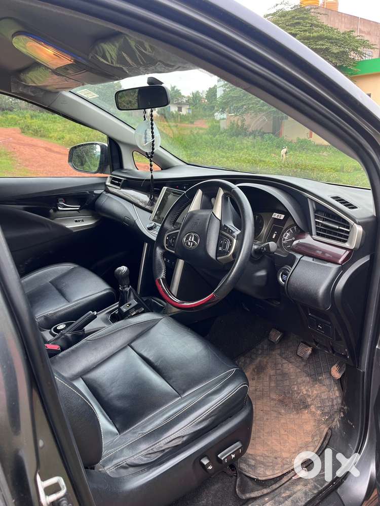 Toyota Innova Crysta 2017