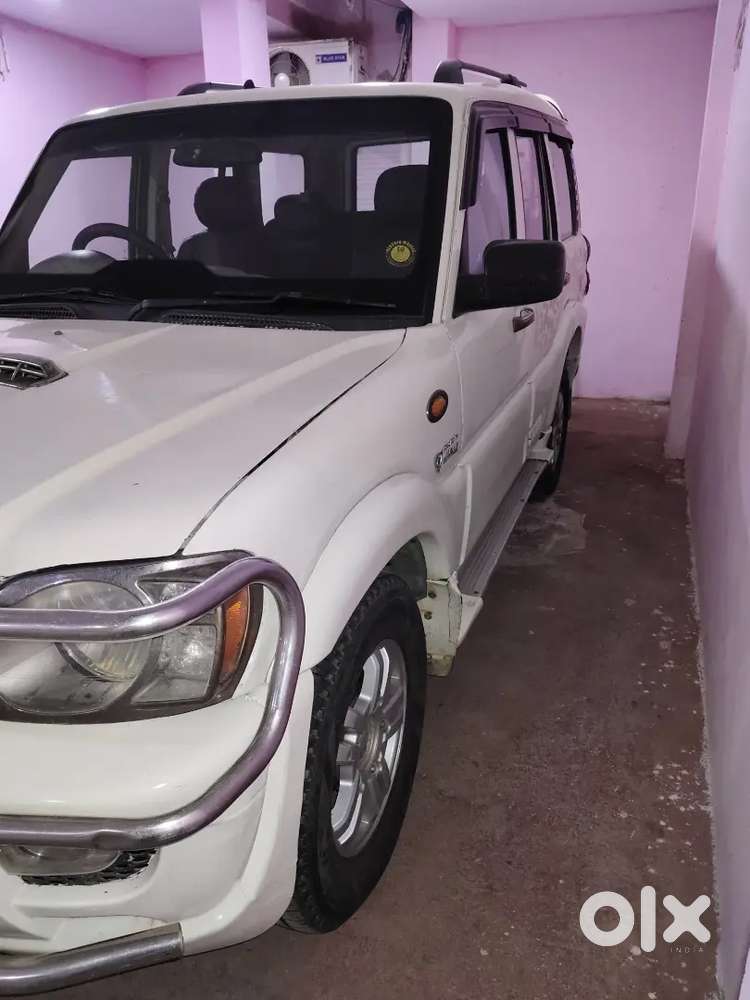 Mahindra Scorpio Classic 2011 Diesel 3.6 Lakhs