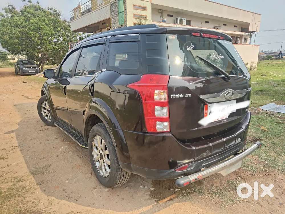 Mahindra Xuv500 2015