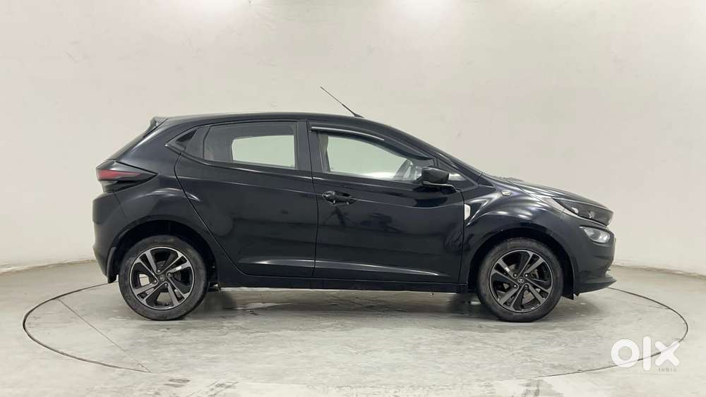 Tata Altroz 1.2 Xz Plus Dark Edition, 2021, Petrol
