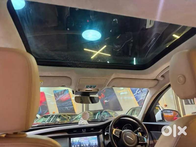 Jaguar Xf, 2019, Petrol