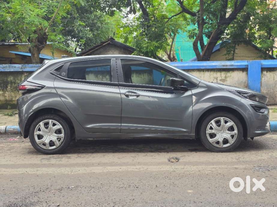 Tata Altroz Xm Plus (s), 2023, Petrol