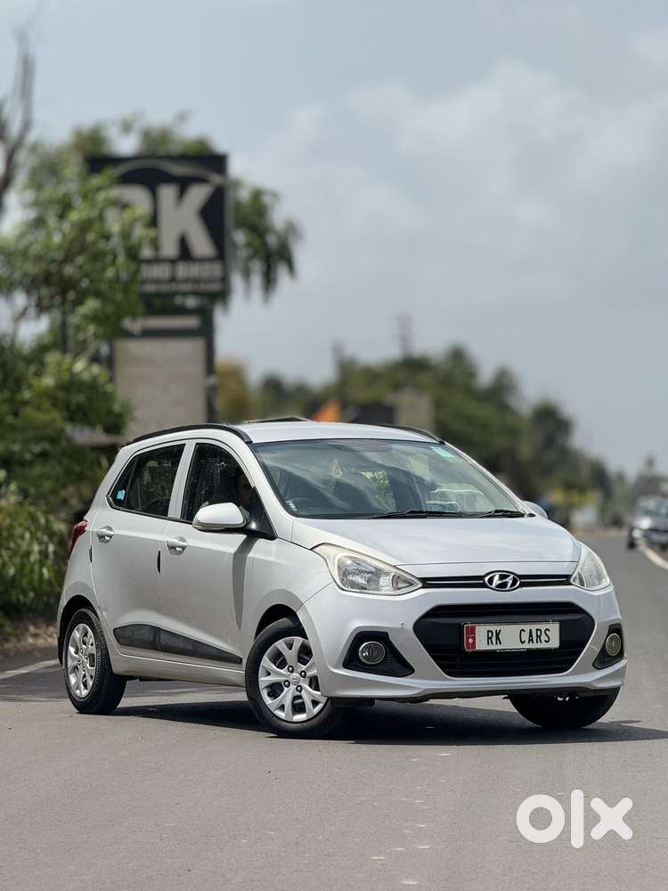 Hyundai Grand I10 Sportz, 2016, Petrol