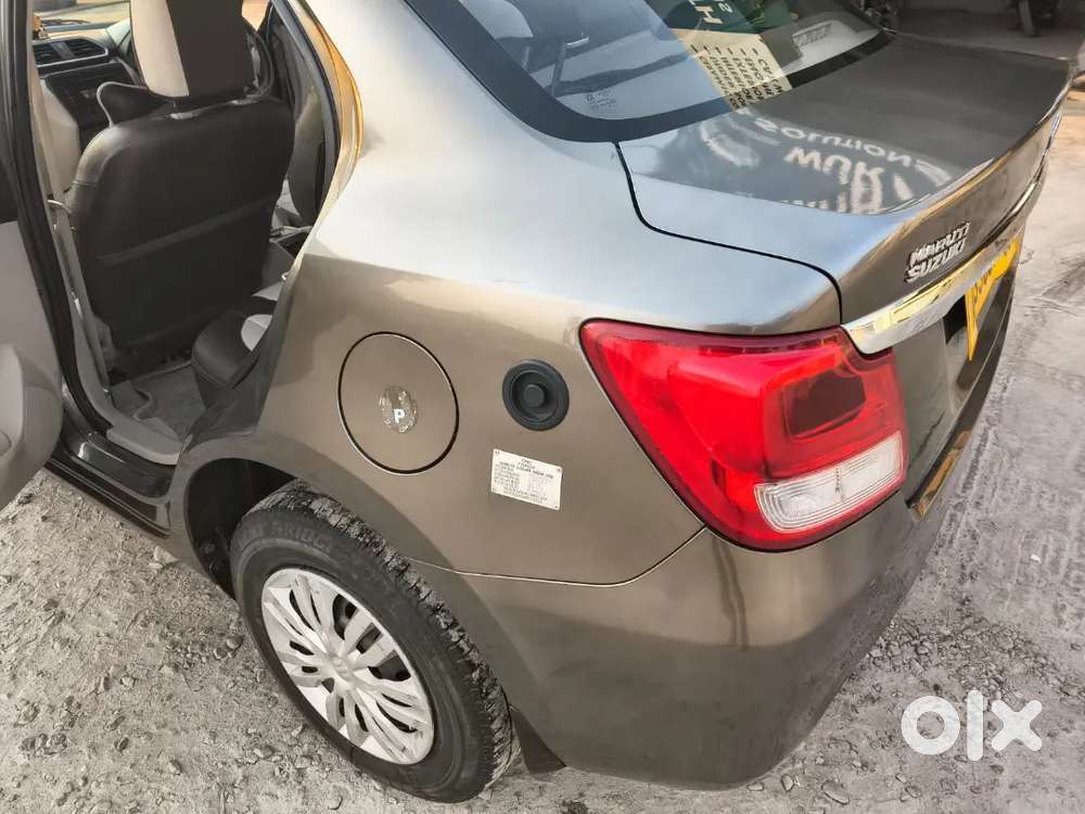 Maruti Suzuki Dzire 2023 Petrol 70000 Km Driven