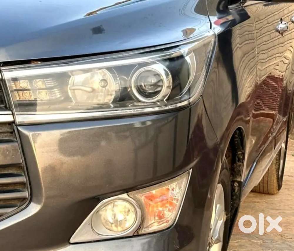 Toyota Innova Crysta 2017 Diesel Manual Car