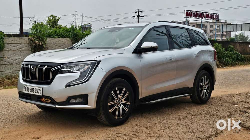 Mahindra Xuv700 Luxury At Diesel 96000 Km Driven