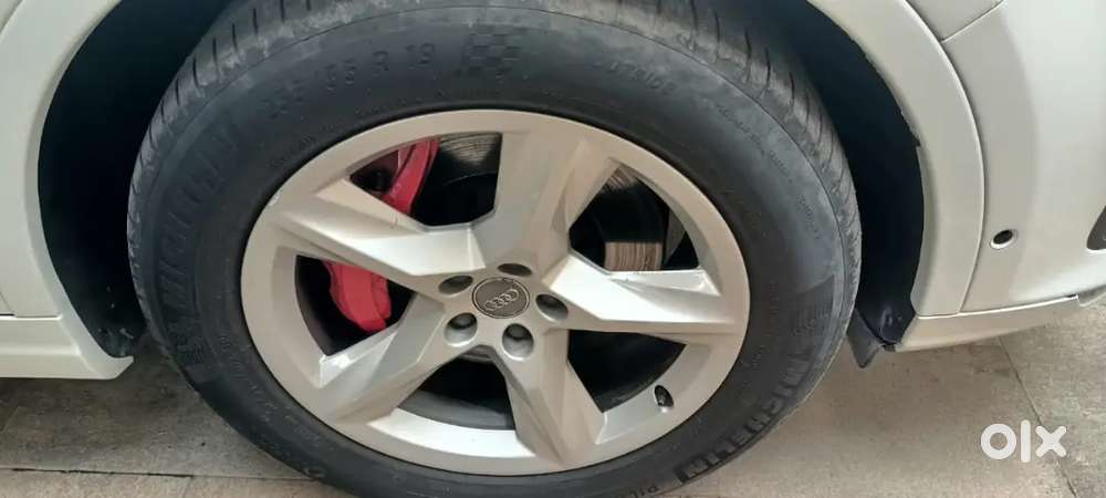 Audi Q7 Company Service Very High Quality Car