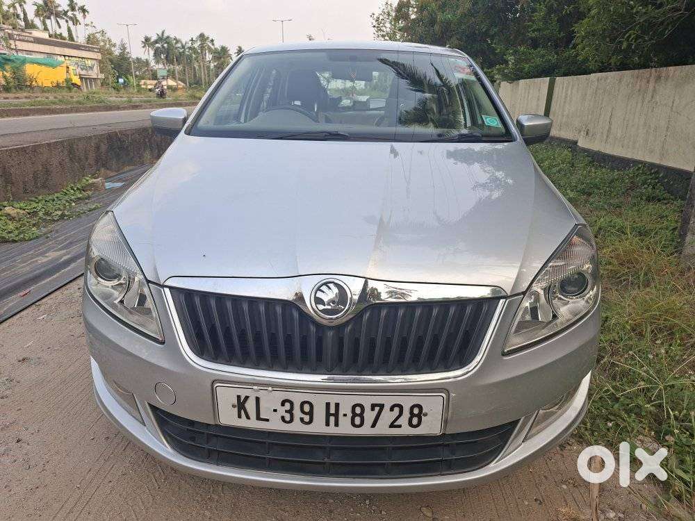 Skoda Rapid Elegance 1.6 Mpfi Mt, 2015, Petrol