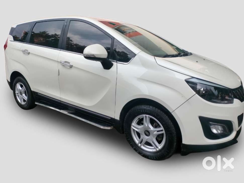 Mahindra Marazzo M6 8str, 2019, Diesel