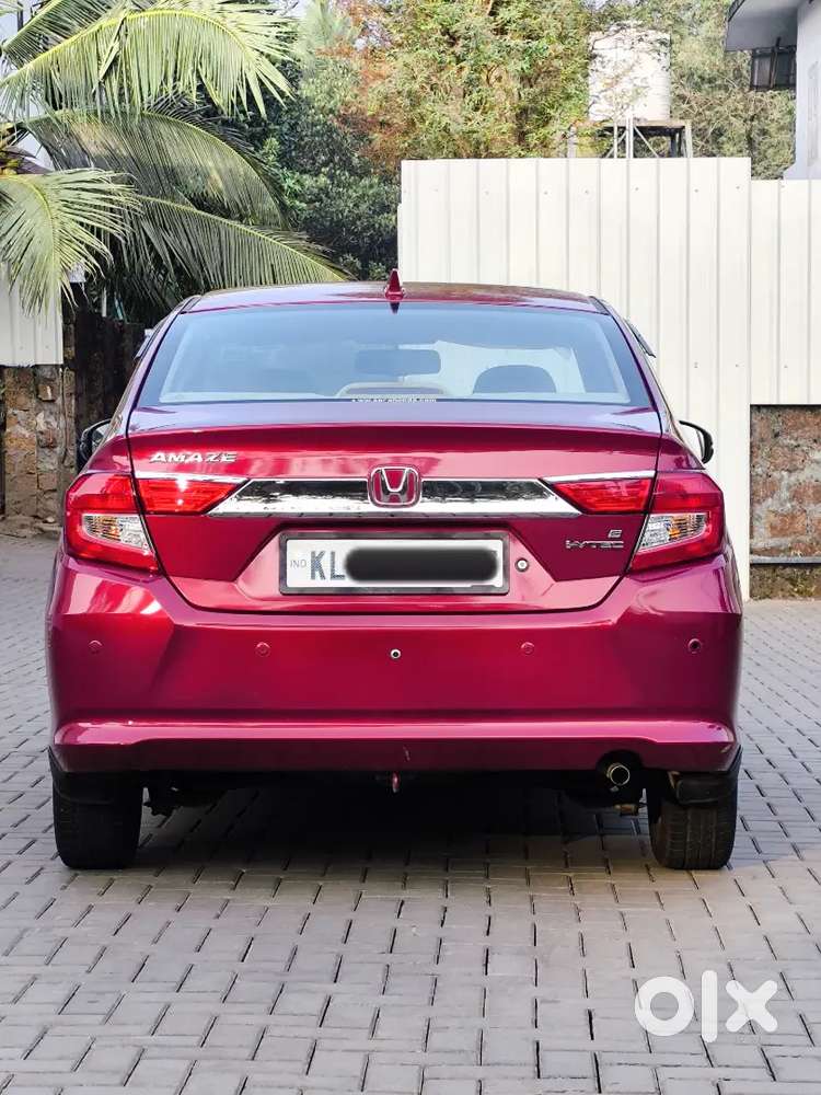 Honda Amaze Cvt Automatic Showroom Maintained Car For Sale