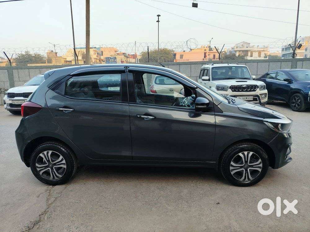 Tata Tiago Xz Plus Cng Dual Tone, 2022, Cng & Hybrids
