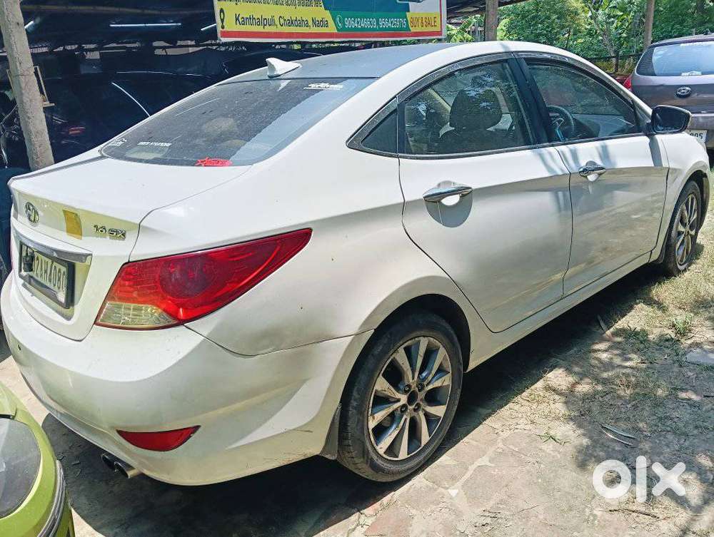 Hyundai Verna Fluidic 1.6 Crdi Sx Opt, 2015, Diesel