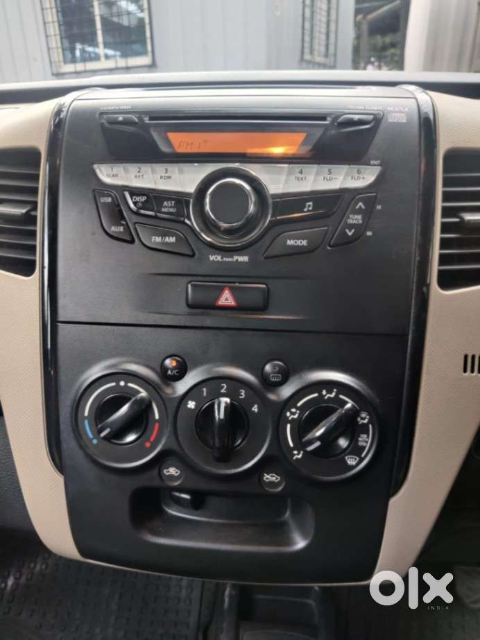 Maruti Suzuki Wagon R 1.0 Vxi Amt, 2017, Petrol
