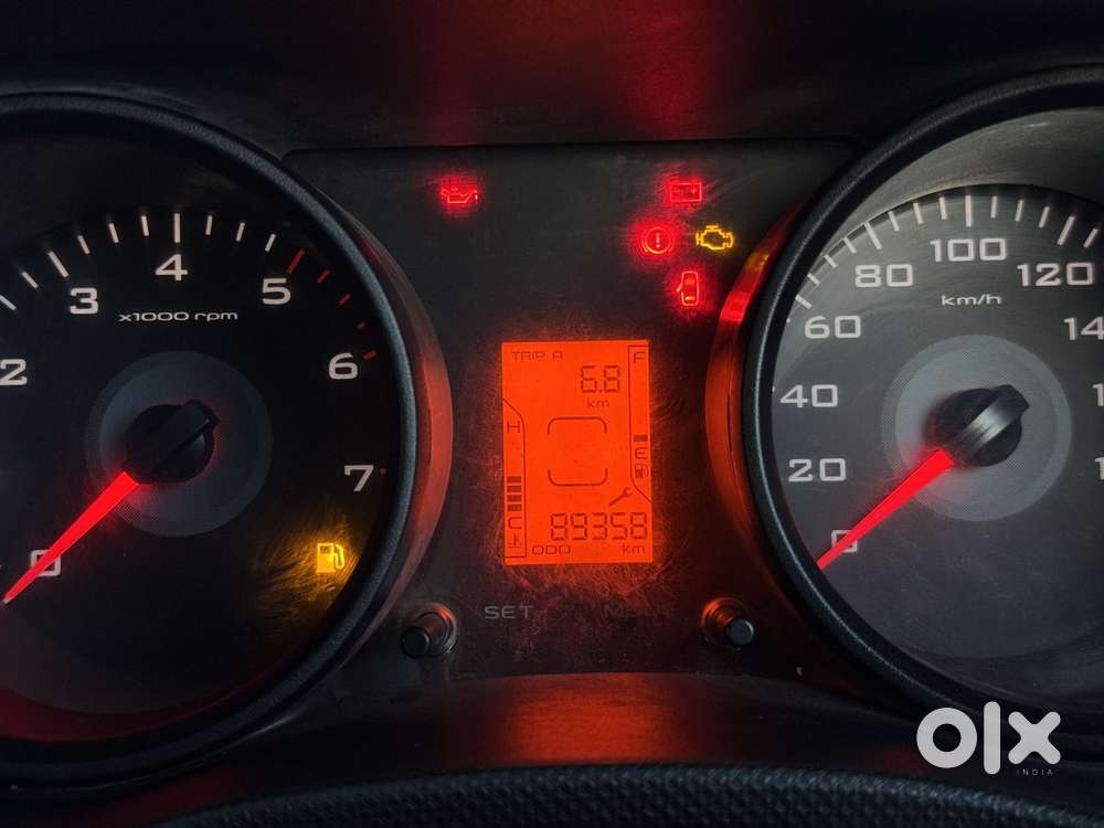 Mahindra Tuv 300 Plus P6, 2017, Diesel