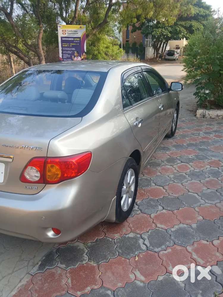Toyota Corolla Altis 2010