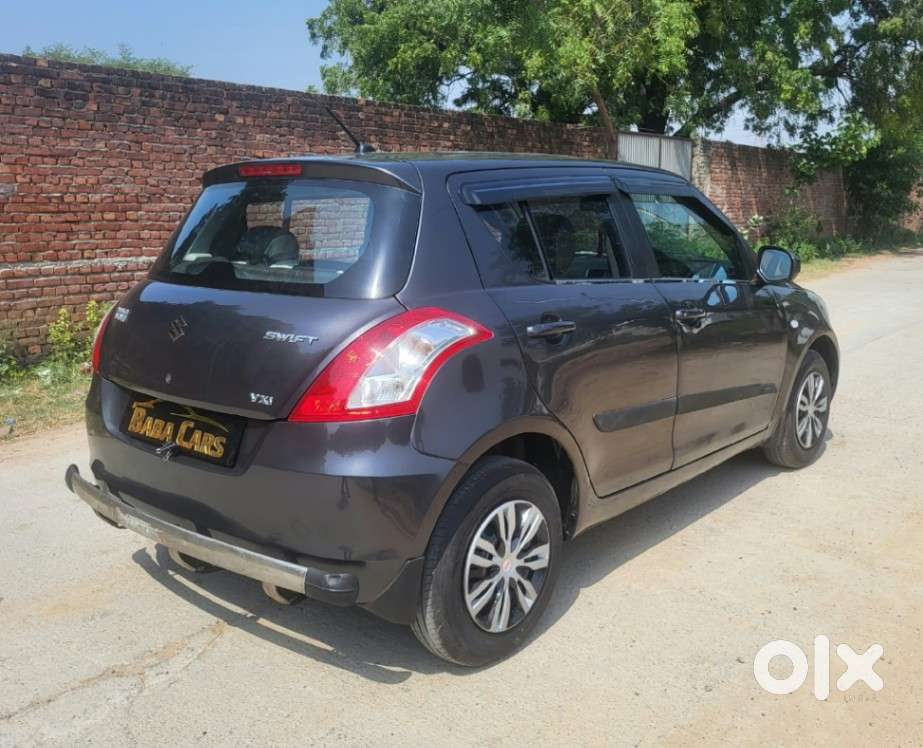 Maruti Suzuki Swift Lxi Option, 2016, Petrol