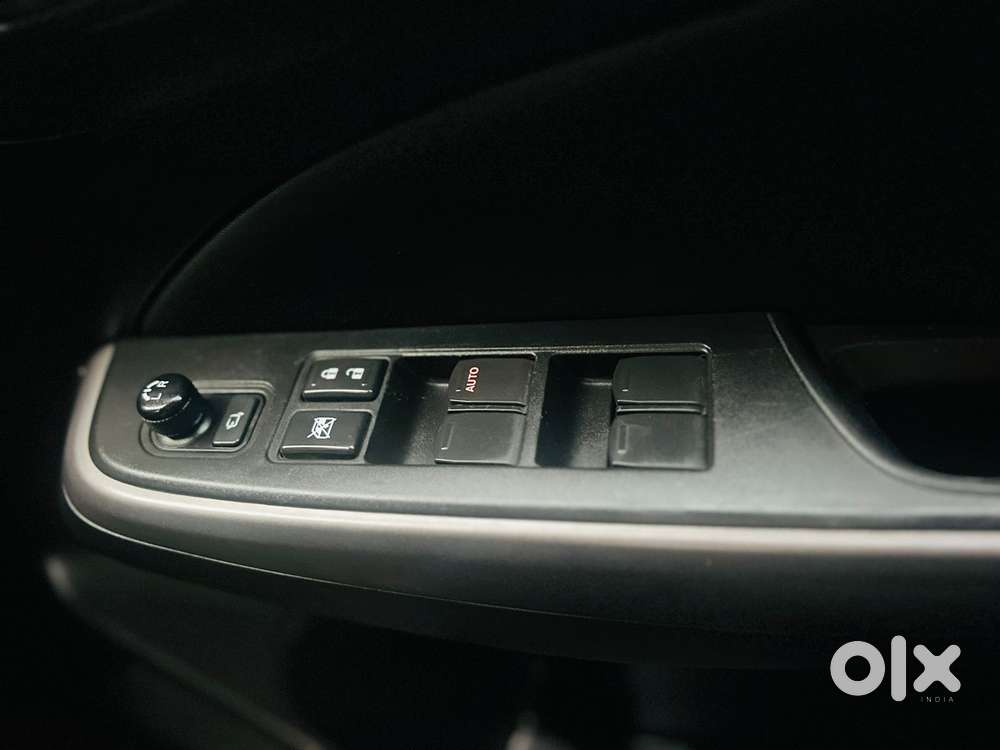 Maruti Suzuki Swift 2018 Zxi Plus, 2021, Petrol