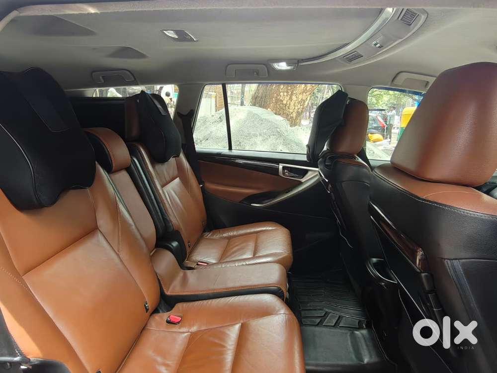 Toyota Innova Crysta 2.8z Automatic, 2016, Diesel