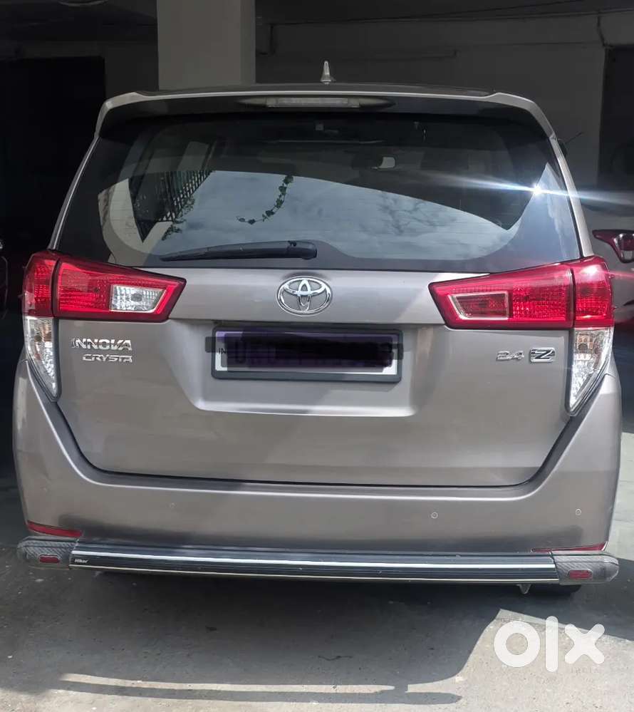 Toyota Innova Crysta 2.4 Z 2023