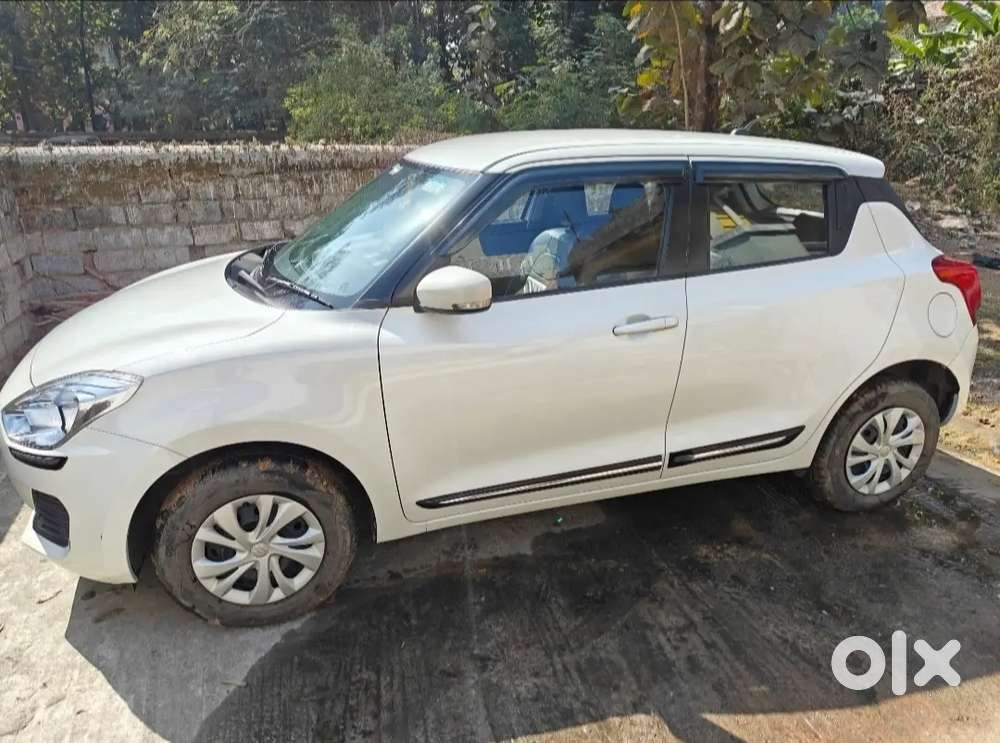Maruti Suzuki Swift Vxi 2021