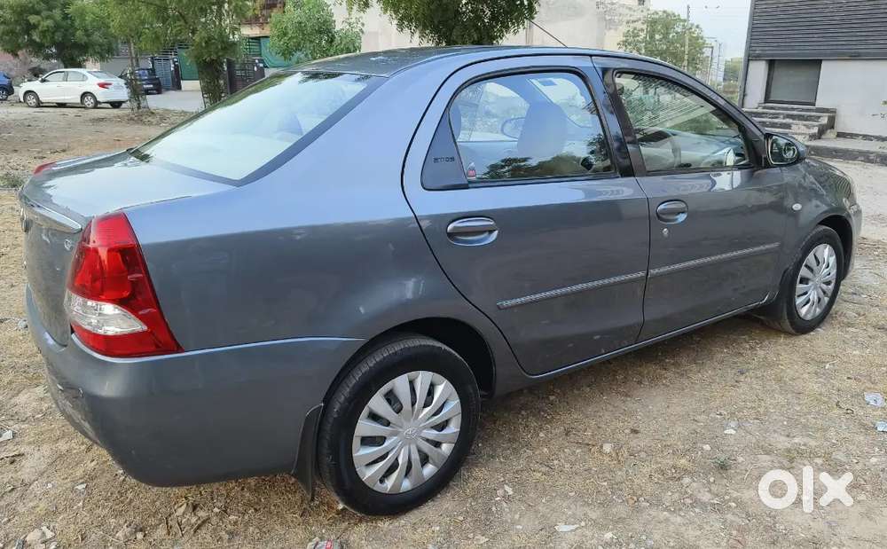 Toyota Etios 1.5 G 2014