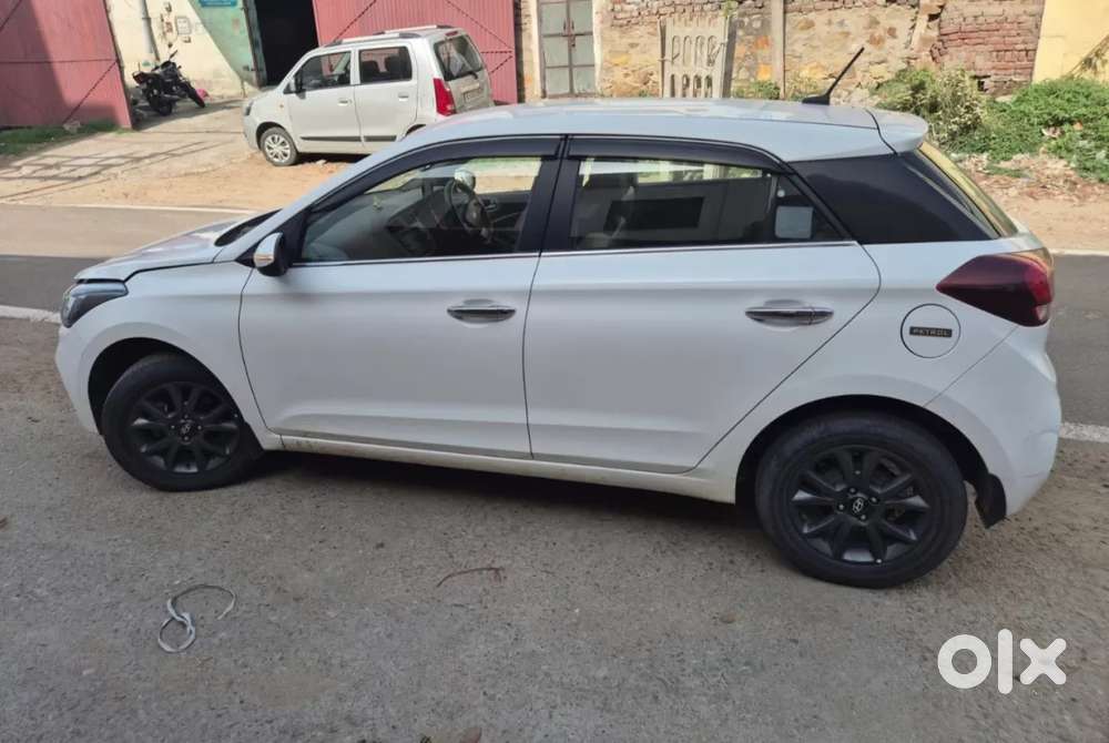 Hyundai Elite I20 Sportz Plus, 2020, Petrol