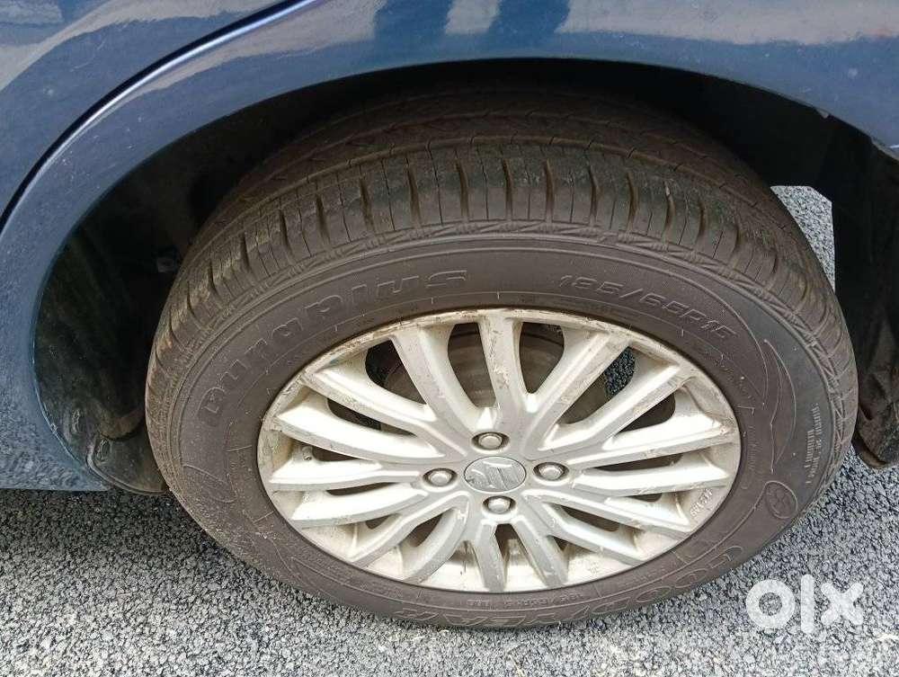 Maruti Suzuki Swift Dzire 1.2 Zxi Bsiv, 2018, Petrol