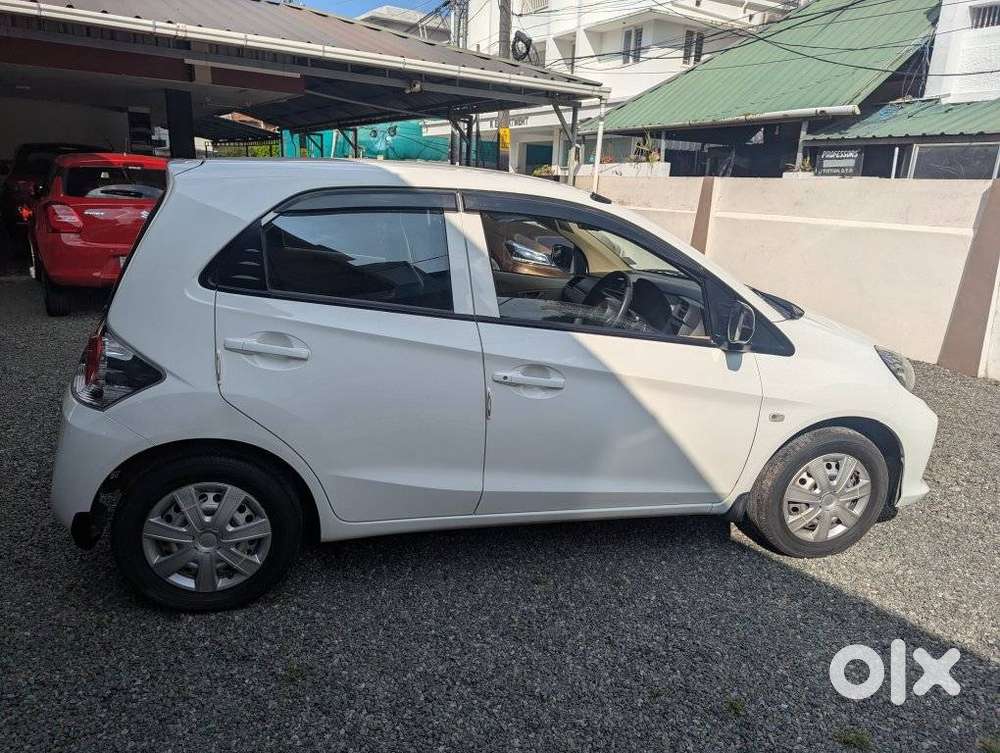 Honda Brio 1.2 E Mt, 2017, Petrol