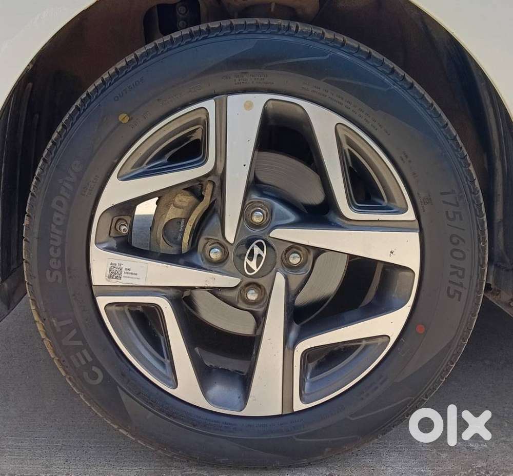 Hyundai Aura 1.2 Sx Cng, 2023, Cng & Hybrids