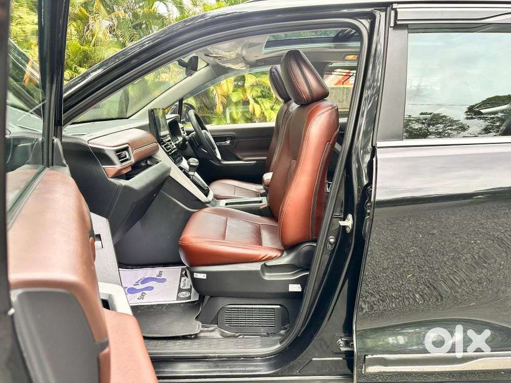 Toyota Innova Hycross 2.0 Vx (o) Hybrid 7 Str, 2024, Petrol
