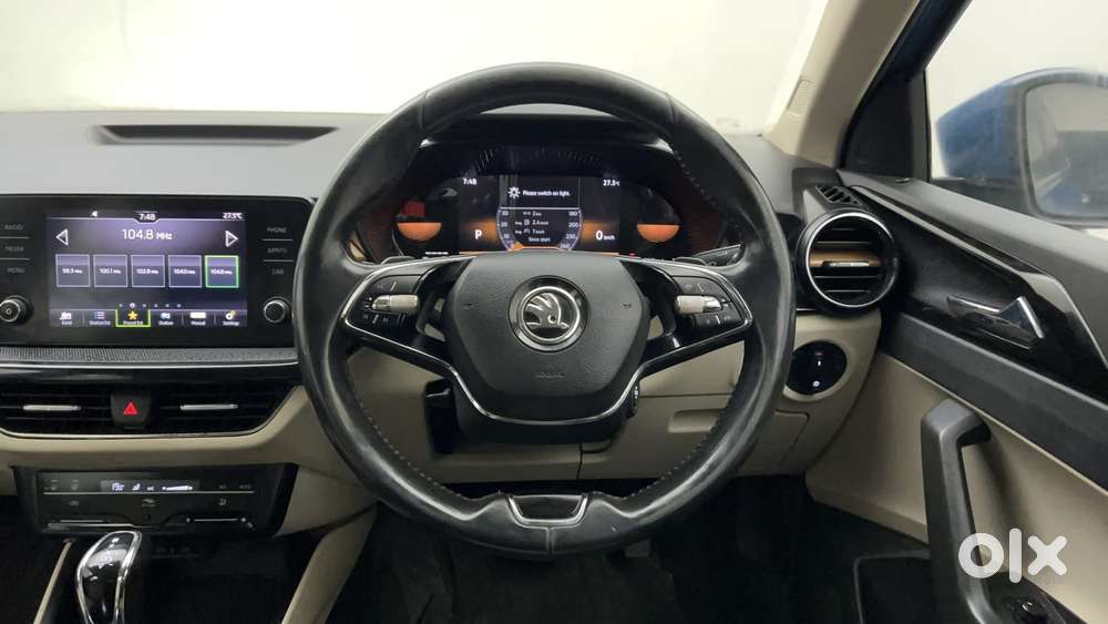 Skoda Slavia Style 1.0l Tsi At, 2022, Petrol