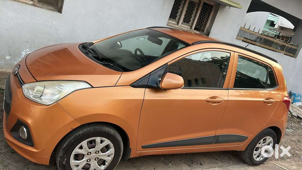 Hyundai I10 Sportz Petrol Manual 2016