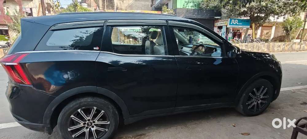 Mahindra Xuv700 2022 Diesel 100000 Km Driven