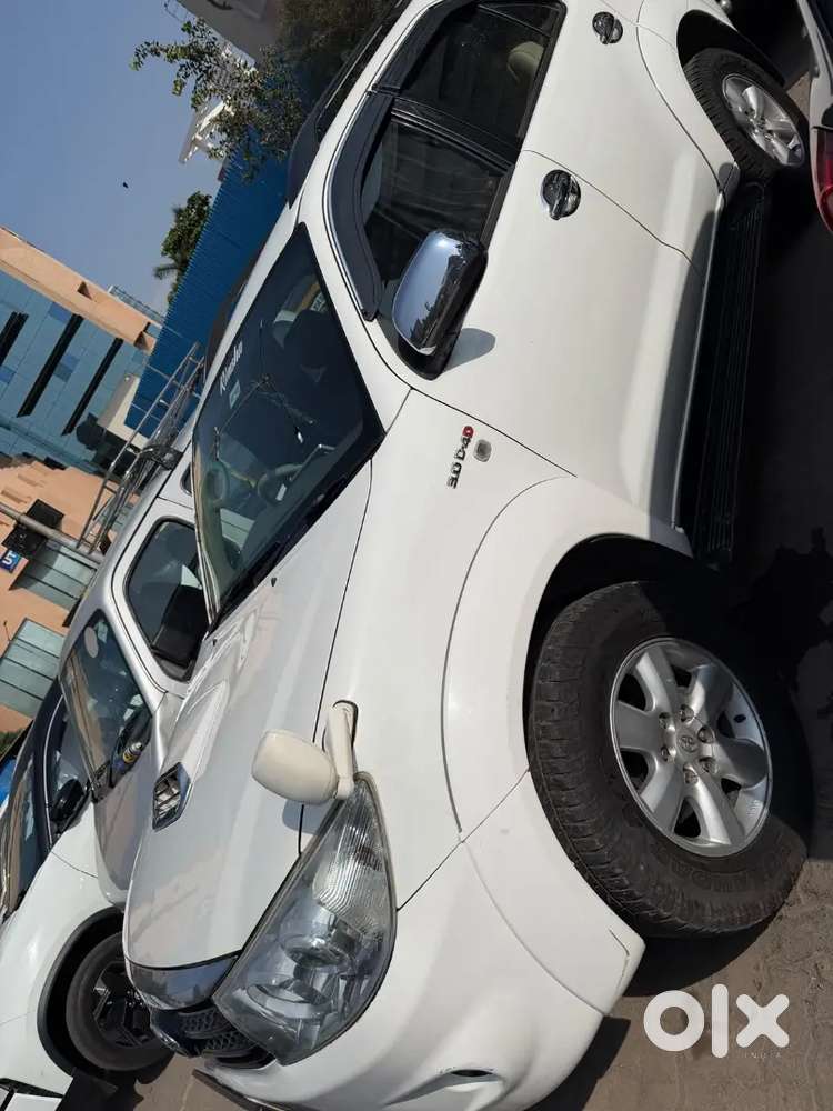 Toyota Fortuner Legender 2011