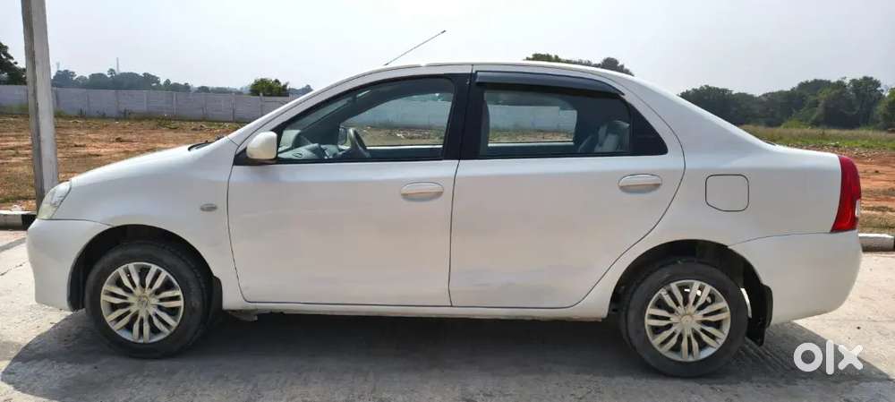 Toyota Etios 2011 Petrol 53000 Km Driven Service History Insurance