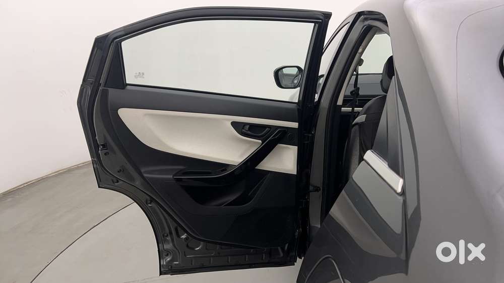 Tata Curvv Pure Plus S 1.2 Revotron Petrol 7dca, 2024, Petrol