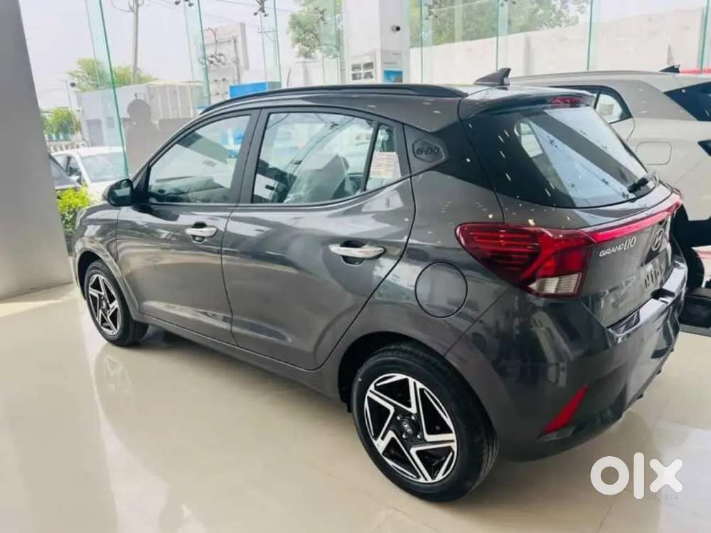 Hyundai Grand I10 Prime 2025 Petrol 1800 Km Driven