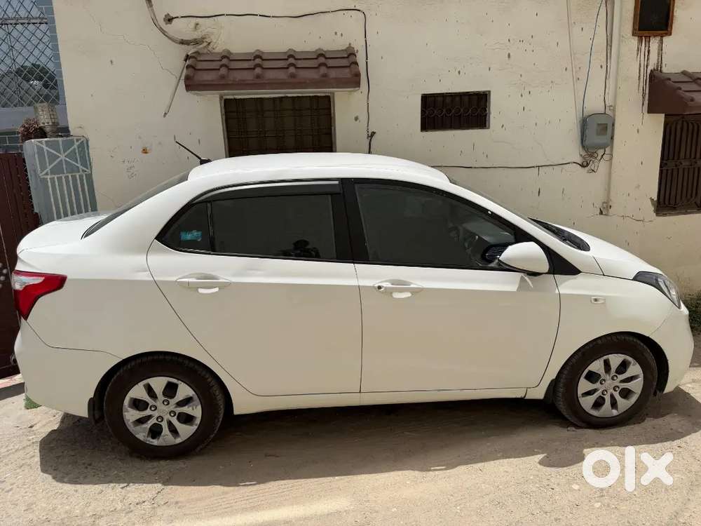 Hyundai Xcent 2017 Petrol Well Maintained