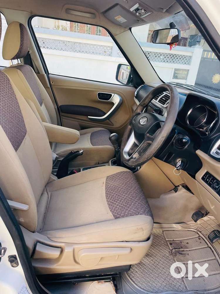 Mahindra Tuv 300 2017