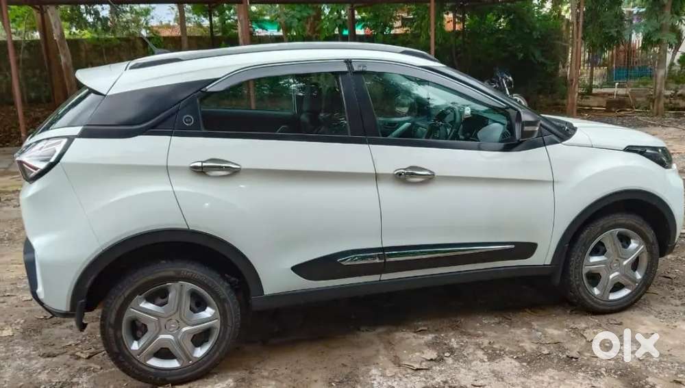 Tata Nexon Xm Revotron 2023