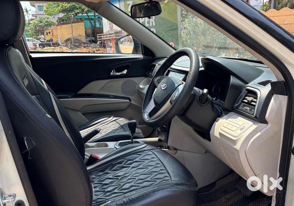 Mahindra Xuv300 W8 Amt Diesel, 2019