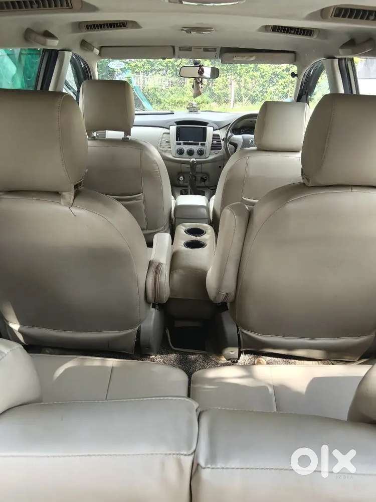 Toyota Innova Diesel 2012