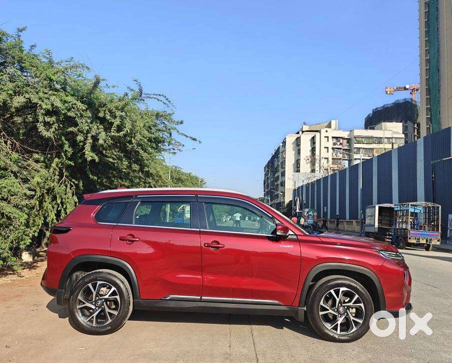 Toyota Urban Cruiser Hyryder 7 Seater V At Awd, 2023, Petrol