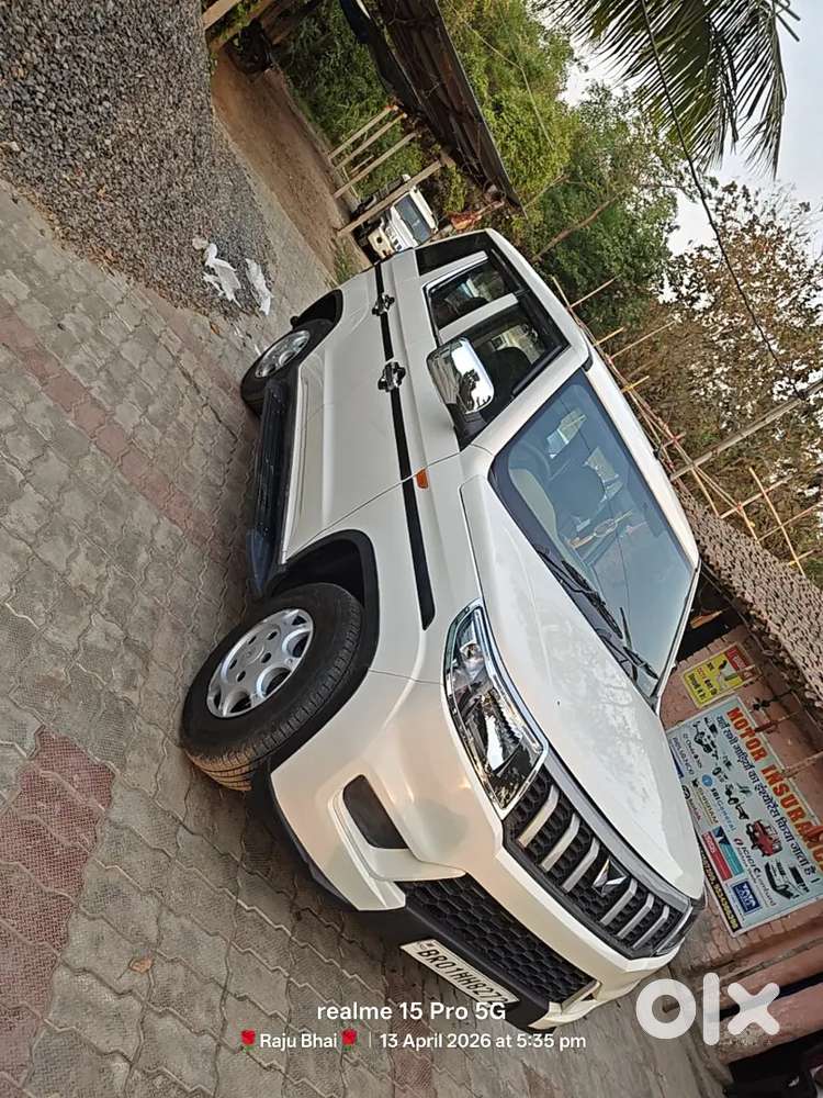 Mahindra Blero Neo N8