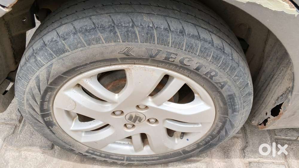 Maruti Suzuki Dzire 1.2 Zxi, 2012, Petrol