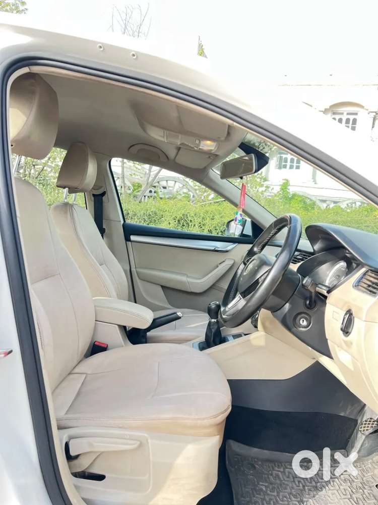Skoda Octavia, 2019, Petrol