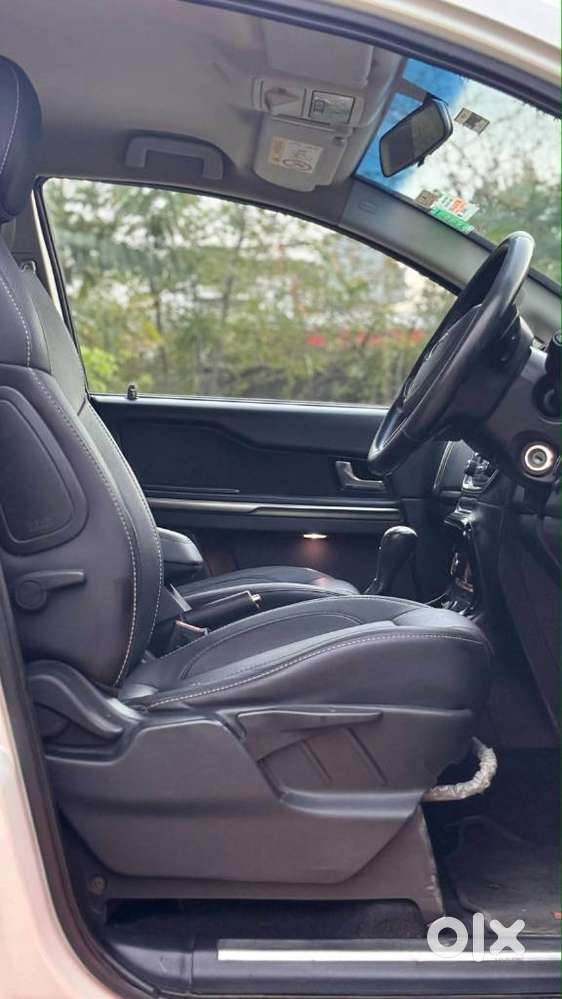 Tata Hexa 2.2 Xta 4x2 7 Str, 2017, Diesel